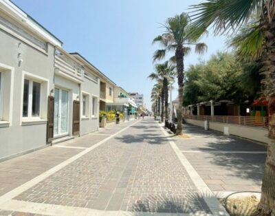 Seafront Apartment in Marina di Cecina