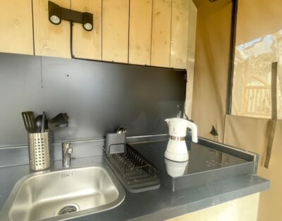 Glamping Tent for 4 People with Private Hot Tub in Tuscany