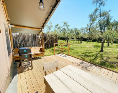 Glamping Tent for 4 People with Private Hot Tub in Tuscany