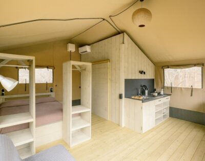 Glamping Tent for 4 People with Private Hot Tub in Tuscany