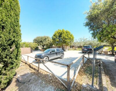 Glamping Tent for 4 People with Private Hot Tub in Tuscany