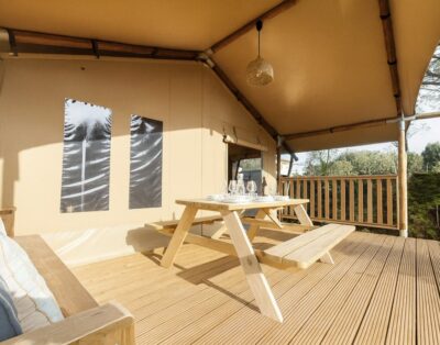 Glamping Tent for 5 People in Tuscany with Private Hot Tub