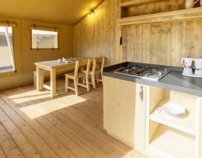 Glamping Tent for 5 People in Tuscany with Private Hot Tub