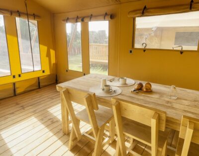 Glamping Tent for 5 People in Tuscany with Private Hot Tub