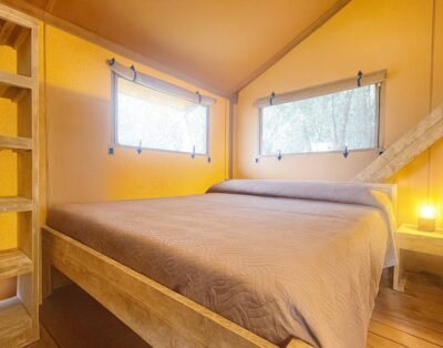 Glamping Tent for 5 People in Tuscany with Private Hot Tub