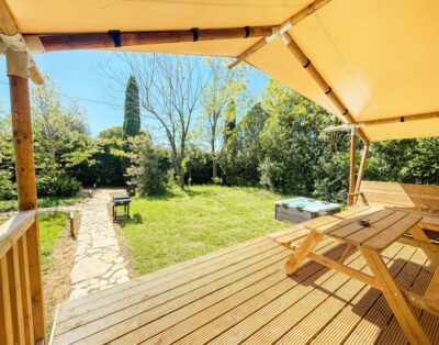 Glamping Tent for 5 People in Tuscany with Private Hot Tub