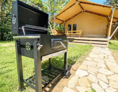 Glamping Tent for 5 People in Tuscany with Private Hot Tub