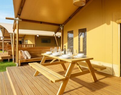 Glamping Tent for 5 People in Tuscany with Private Hot Tub